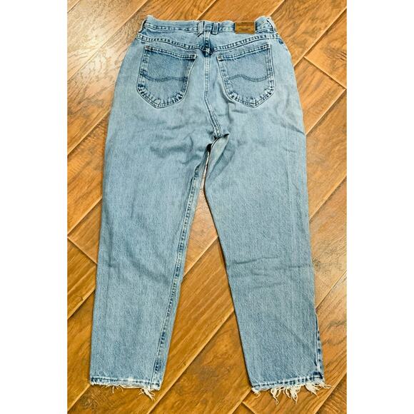 Vintage Lee Mom Jeans 31x27.5 Lightwash Tapered Leg Destroyed 5 Pocket 12" Rise - Picture 4 of 11